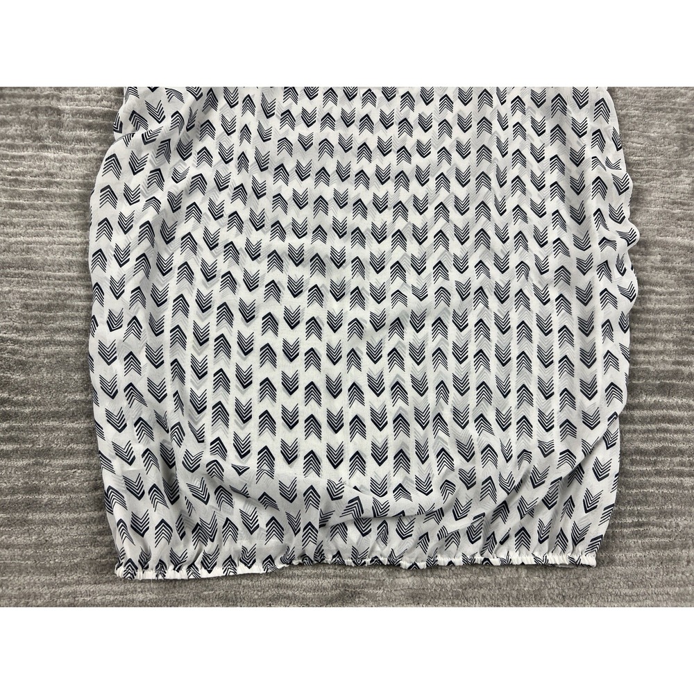 Charming Charlie Blouse Womens S White Navy Chevron Arrow Bubble Hem Cap Sleeve - Picture 9 of 9